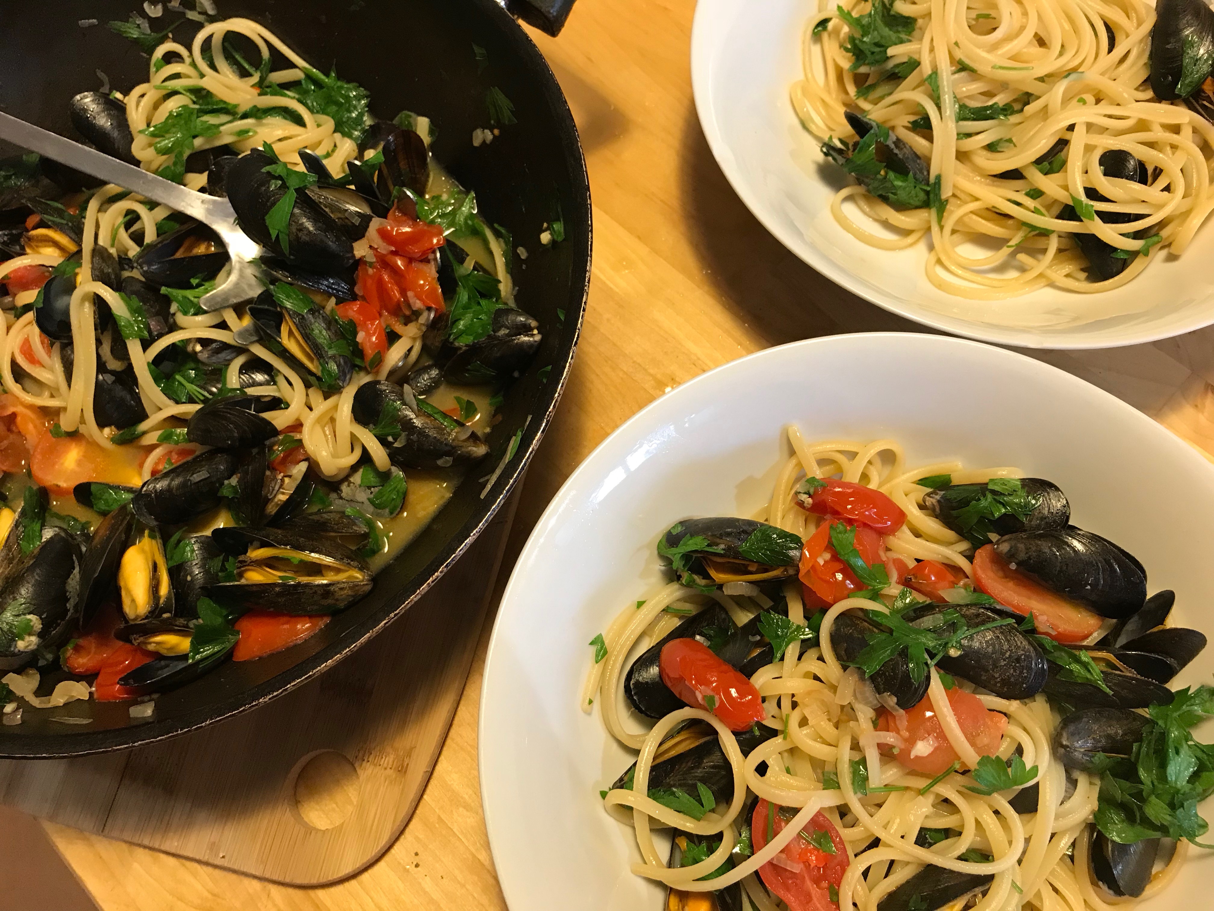 spicy mussels with spaghetti painting holidays france