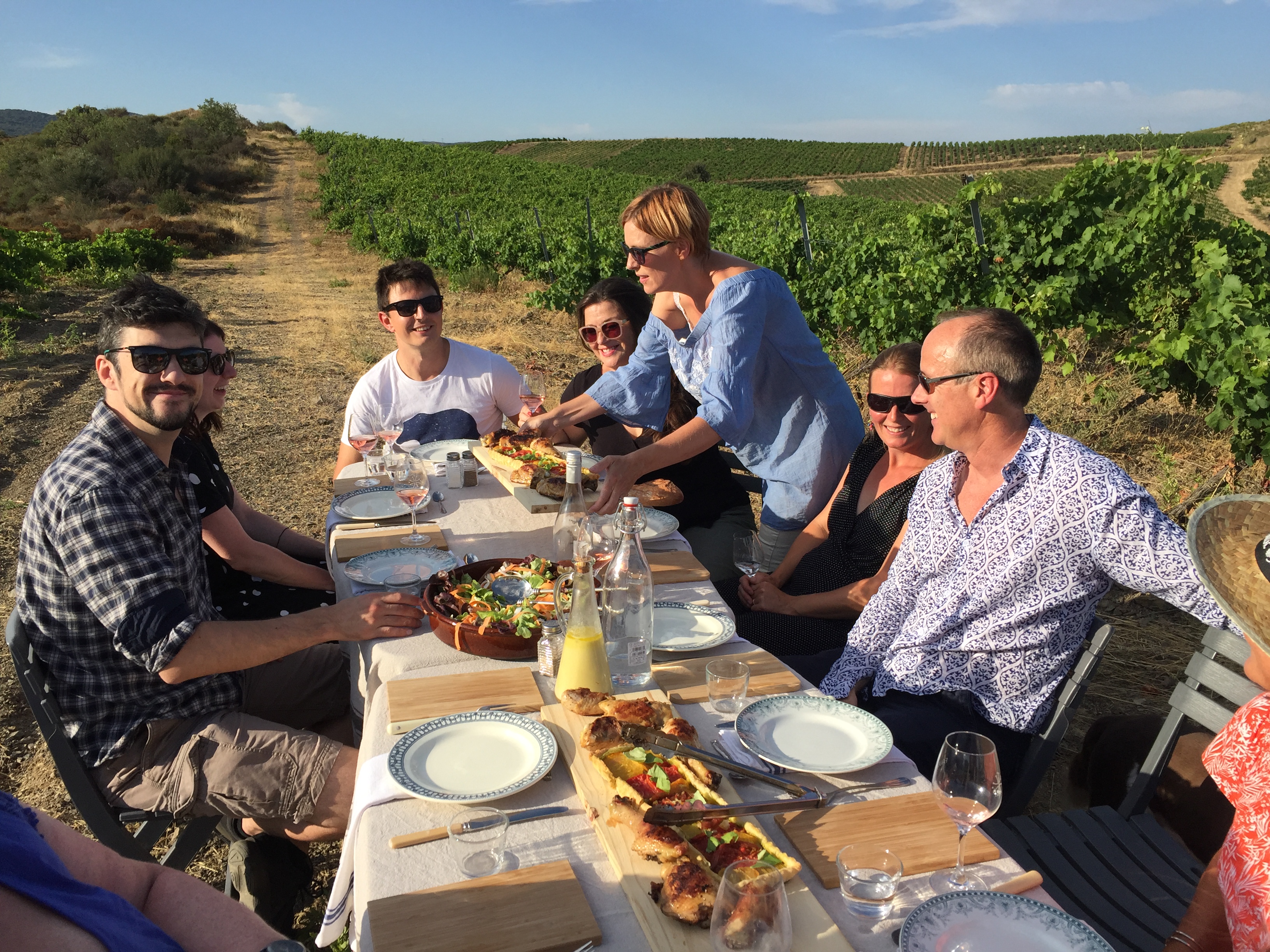 vine dining painting holiday france